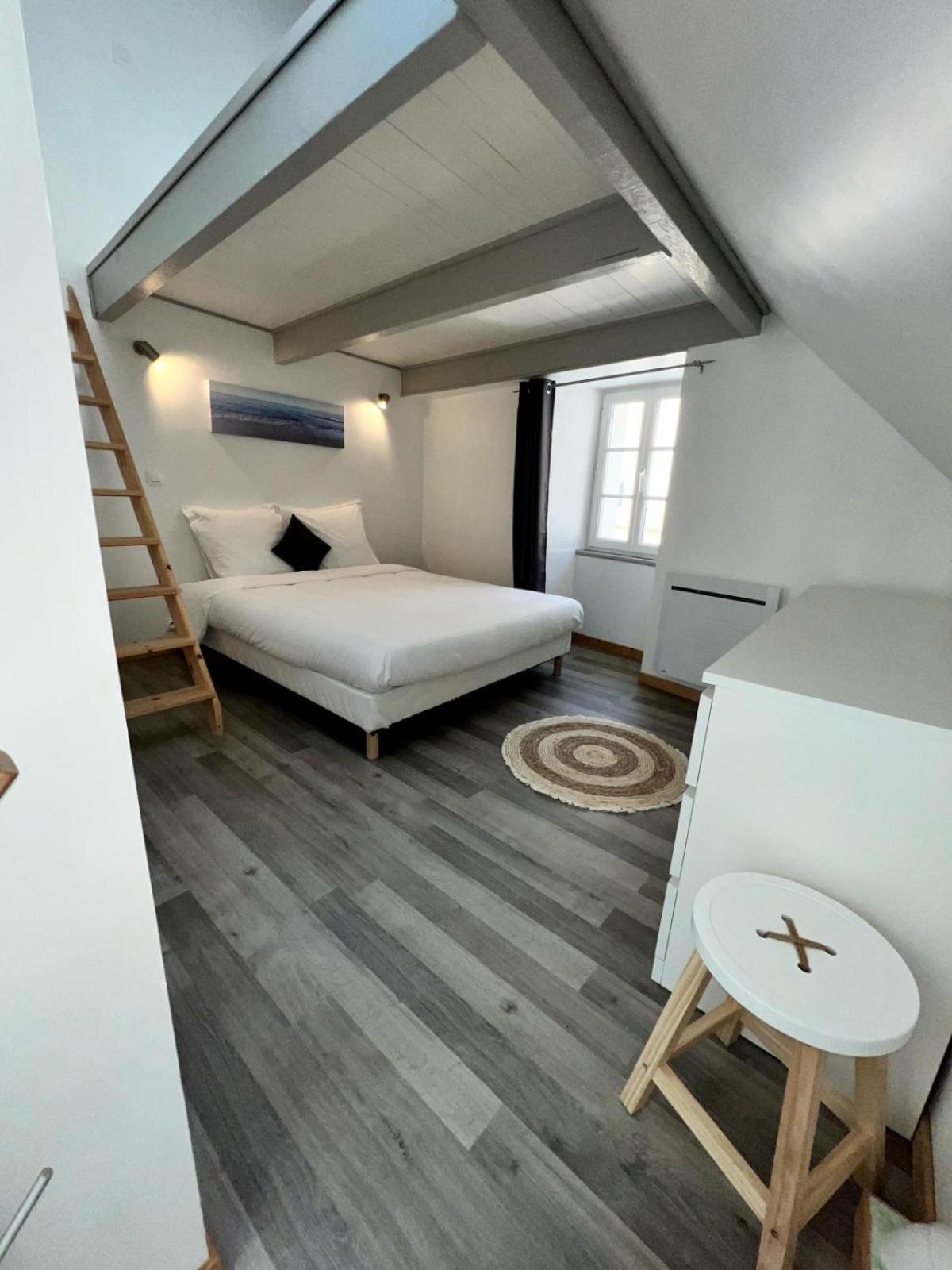Le Palantin Apartment Le Palais Bagian luar foto